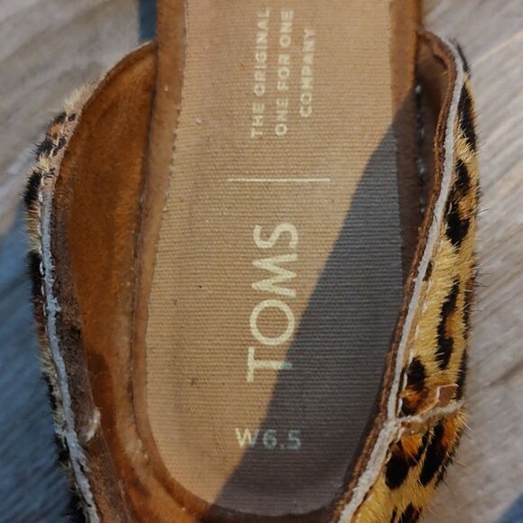 Toms Womens Brown suede and calf hair Leapord Print flats  Sz 6.5 Rare Find - Picture 7 of 7